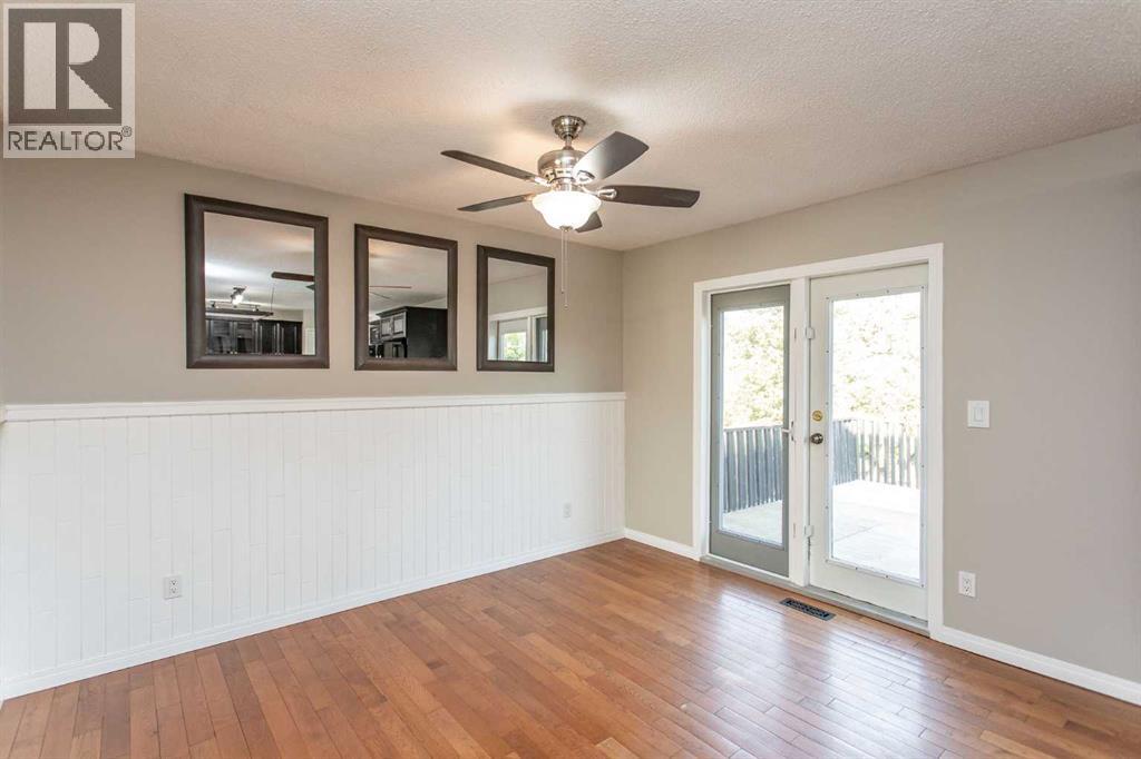 30 Maple Bay, Lacombe, Alberta  T4L 1V5 - Photo 7 - A2257121