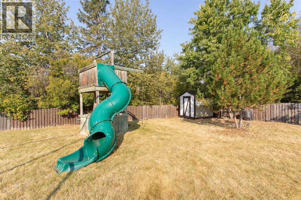 30 Maple Bay, Lacombe, Alberta  T4L 1V5 - Photo 38 - A2257121