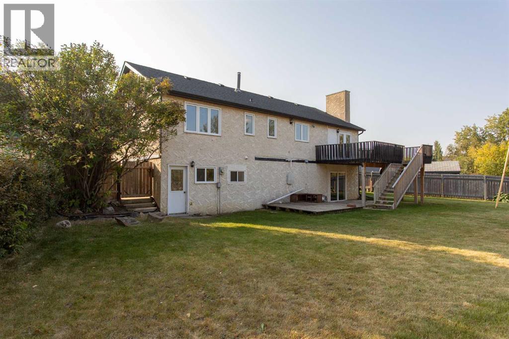 30 Maple Bay, Lacombe, Alberta  T4L 1V5 - Photo 36 - A2257121