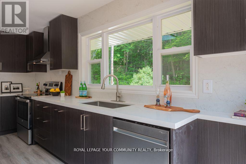 9297 Highway 118 E, Minden Hills, Ontario  K0M 1J2 - Photo 24 - X12417807