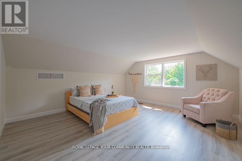 9297 Highway 118 E, Minden Hills, Ontario  K0M 1J2 - Photo 28 - X12417807