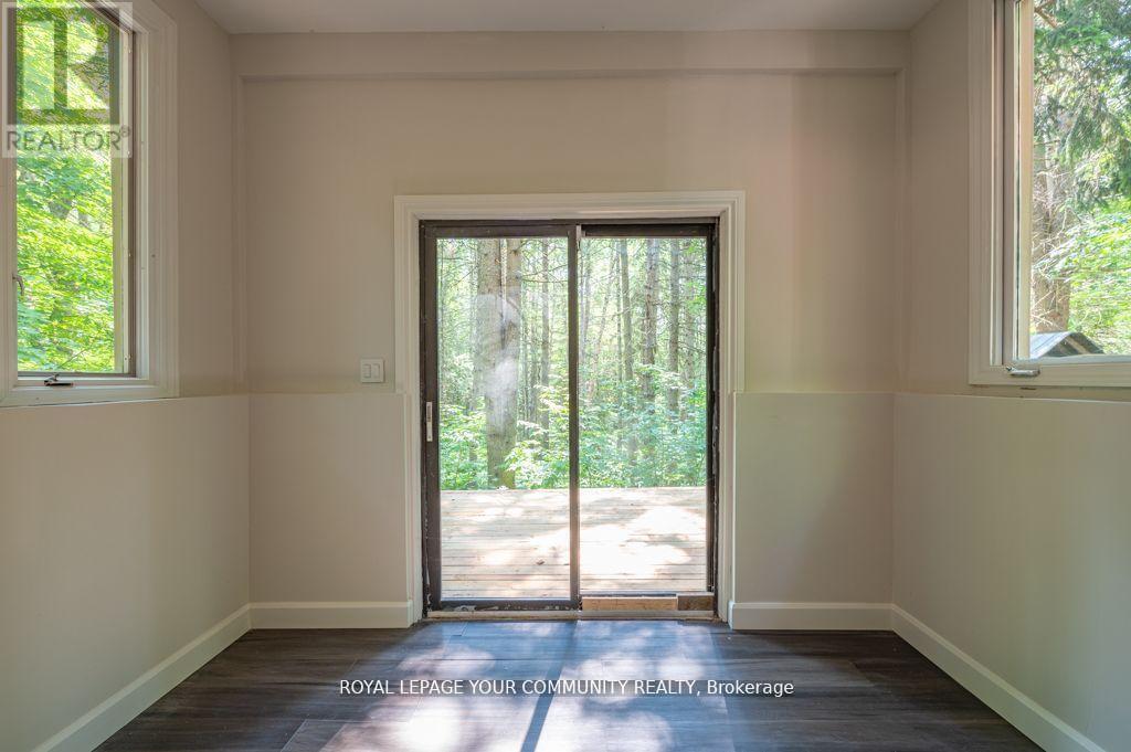 9297 Highway 118 E, Minden Hills, Ontario  K0M 1J2 - Photo 36 - X12417807