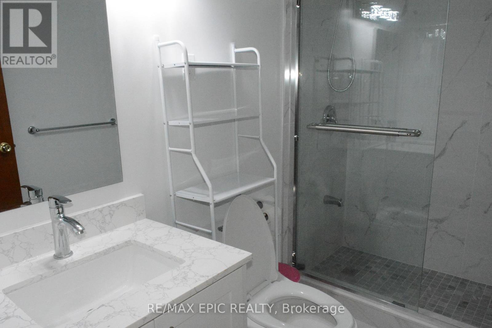 Main - 137 Markham Street, Toronto, Ontario  M6J 2G4 - Photo 5 - C12246134
