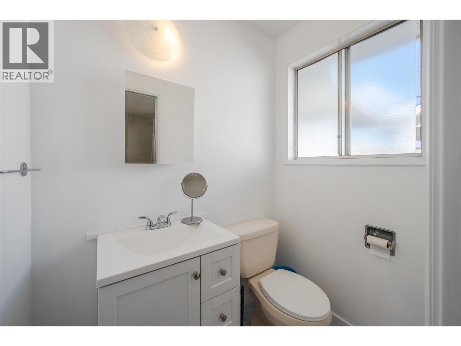 Photo 22 at 205 Manor Park Ave. Avenue, Main North, Penticton Photo 22 at 205 Manor Park Ave. Avenue, Main North, Penticton