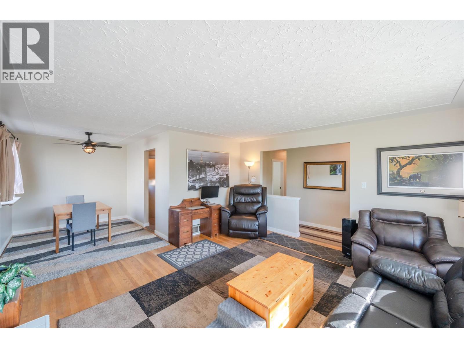 Photo 6 at 205 Manor Park Ave. Avenue, Main North, Penticton Photo 6 at 205 Manor Park Ave. Avenue, Main North, Penticton