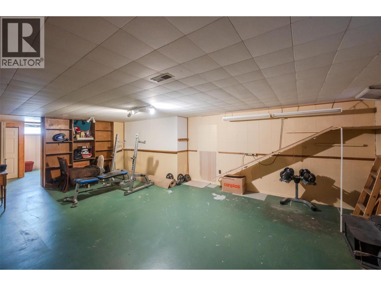 Photo 33 at 205 Manor Park Ave. Avenue, Main North, Penticton Photo 33 at 205 Manor Park Ave. Avenue, Main North, Penticton