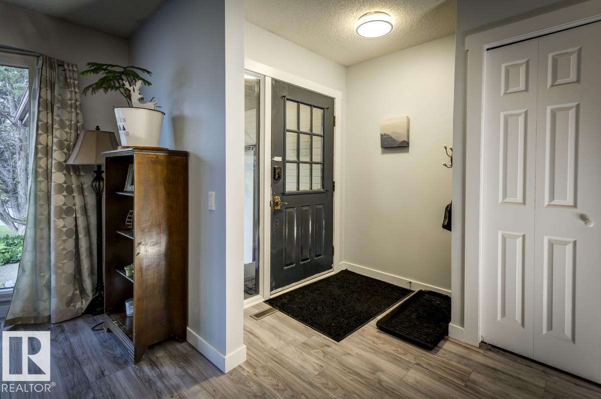 669 Village Dr, Sherwood Park, Alberta  T8A 4N2 - Photo 4 - E4458536