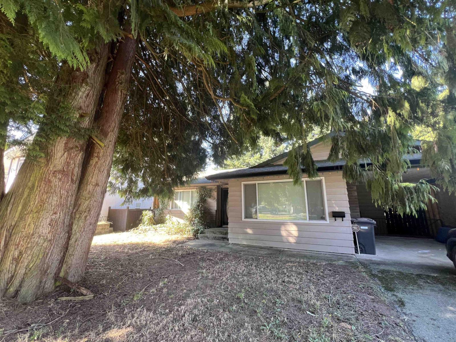 1905 Lynn Avenue, Abbotsford, British Columbia  V2S 1C7 - Photo 1 - R3050054