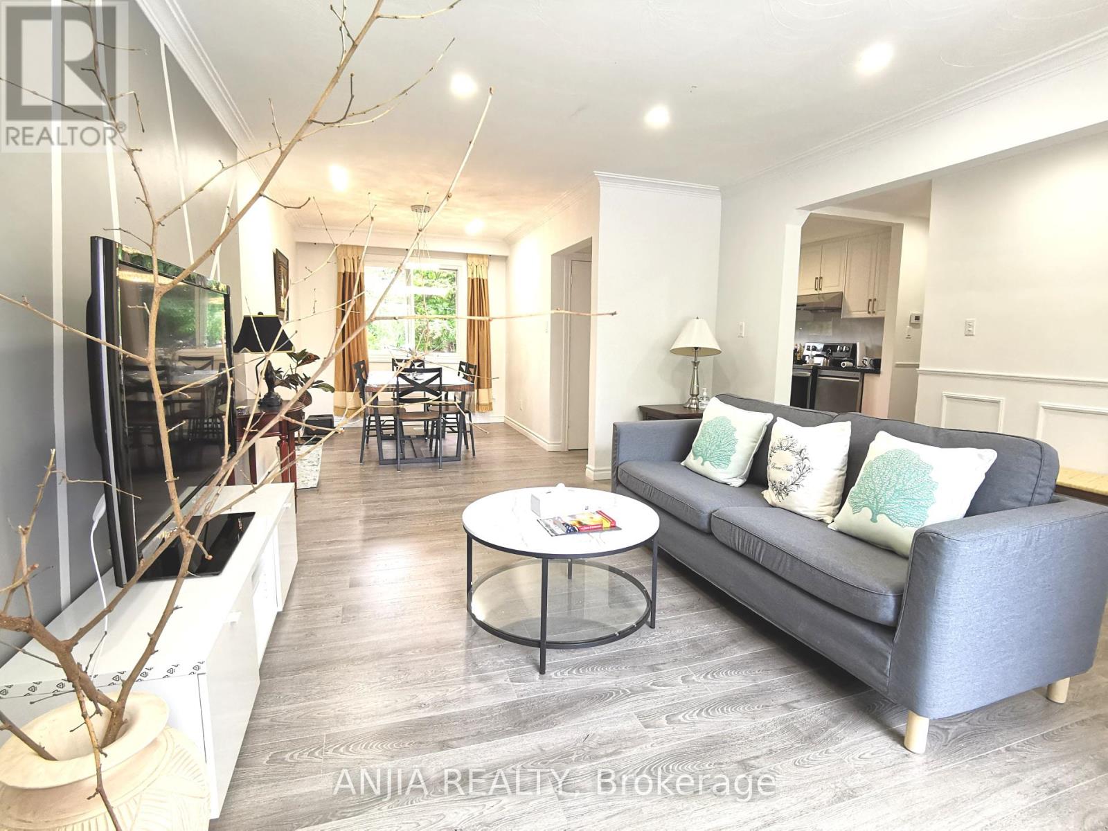 MAIN - 442 BONITA COURT, Richmond Hill, Ontario