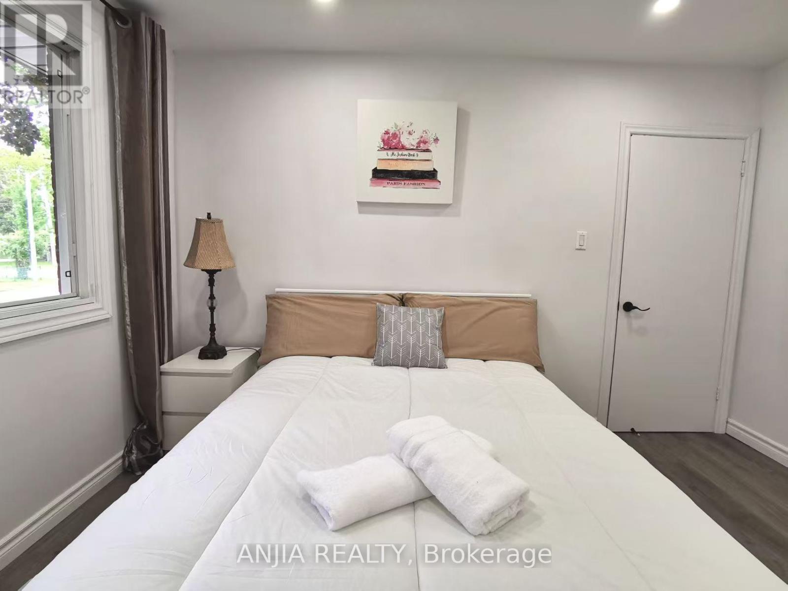 Main - 442 Bonita Court, Richmond Hill, Ontario  L4C 3N1 - Photo 12 - N12317933