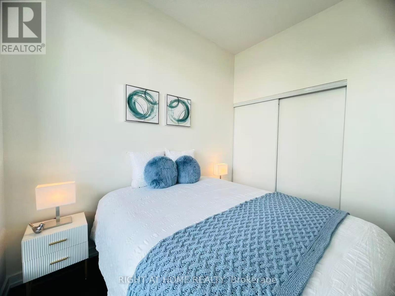 407 - 4011 Brickstone Mews, Mississauga, Ontario  L5B 0J7 - Photo 14 - W12417594