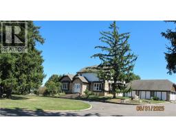 580 3RD Road E, Hamilton, Ontario