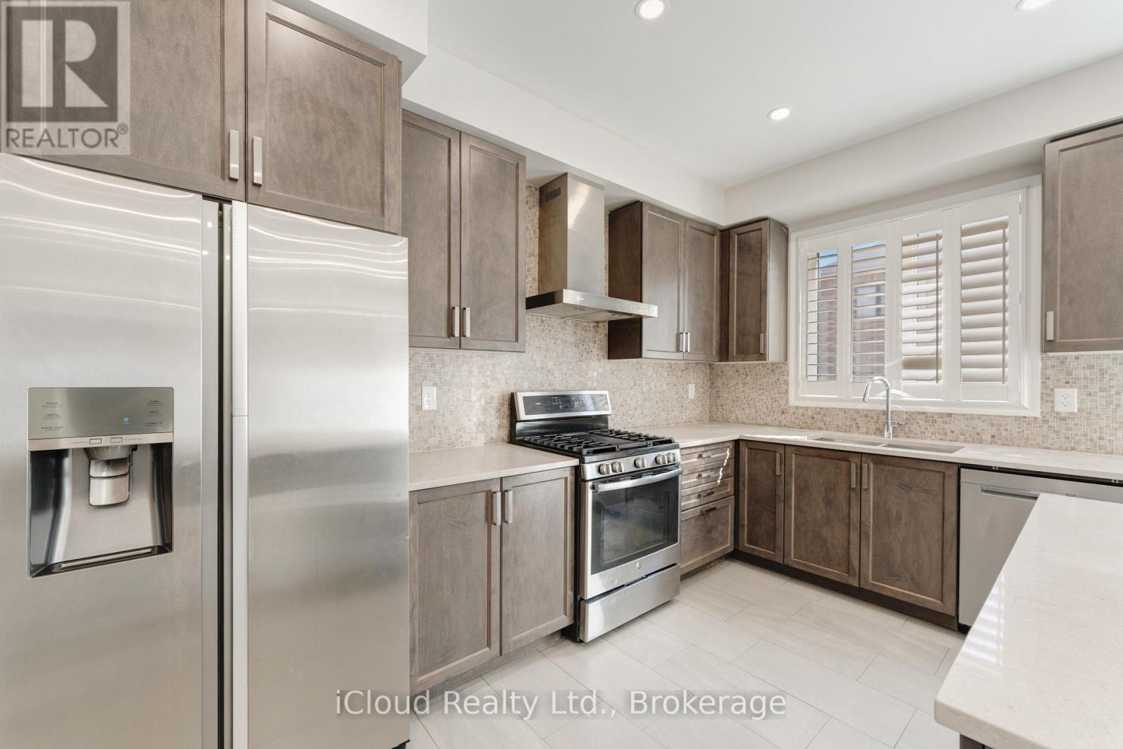 26 Mull Avenue, Haldimand, Ontario  N3W 0B9 - Photo 11 - X12417814