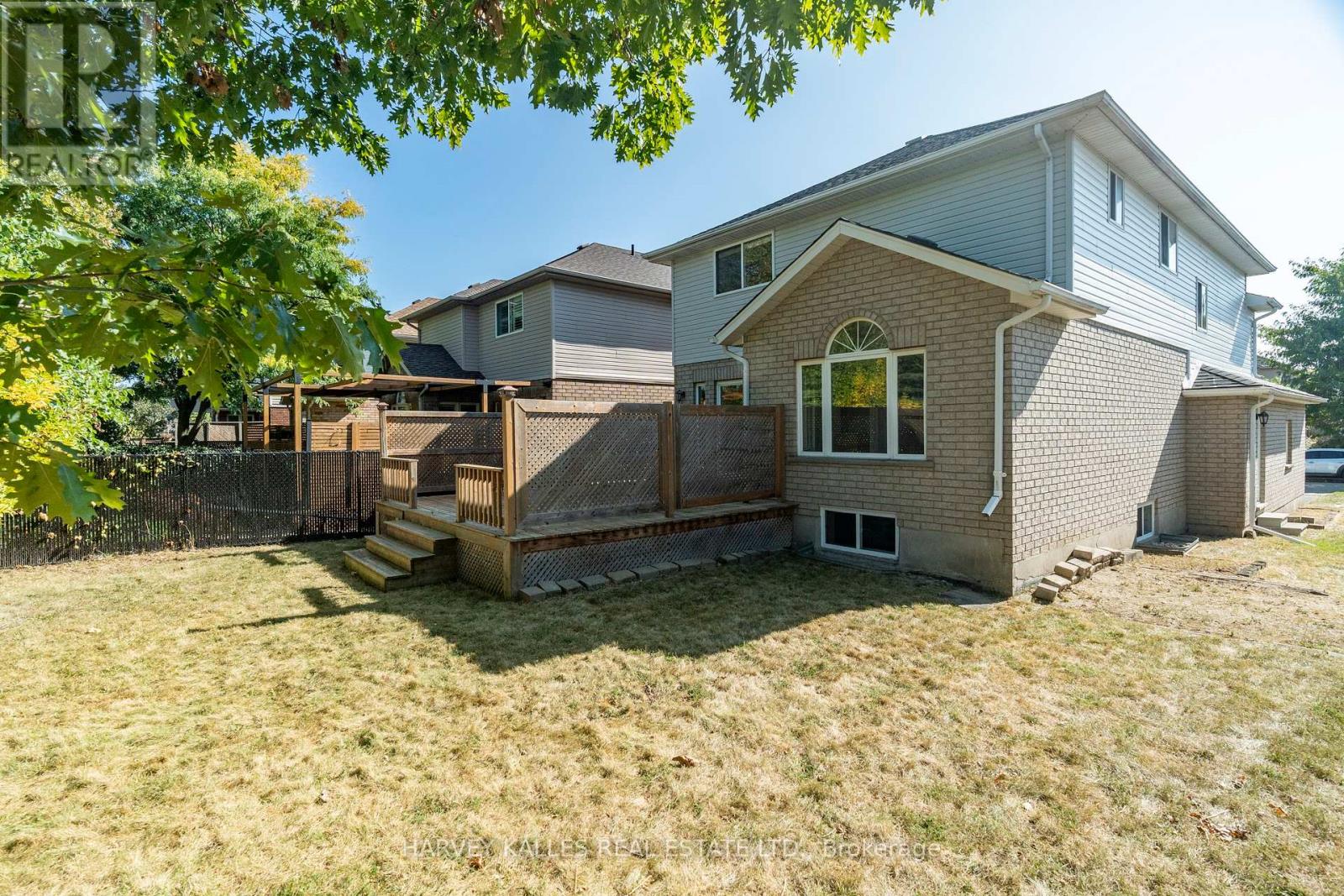 573 Windjammer Way, Waterloo, Ontario  N2K 3Z5 - Photo 41 - X12417719