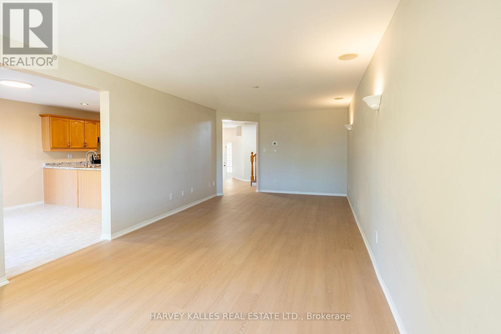 573 Windjammer Way, Waterloo, Ontario  N2K 3Z5 - Photo 9 - X12417719