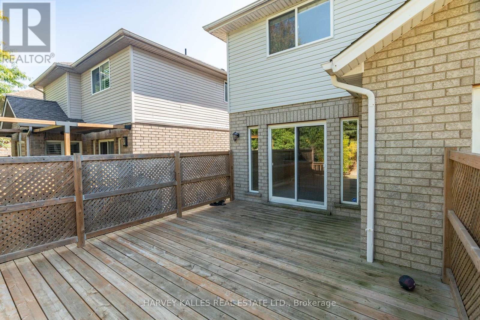 573 Windjammer Way, Waterloo, Ontario  N2K 3Z5 - Photo 40 - X12417719