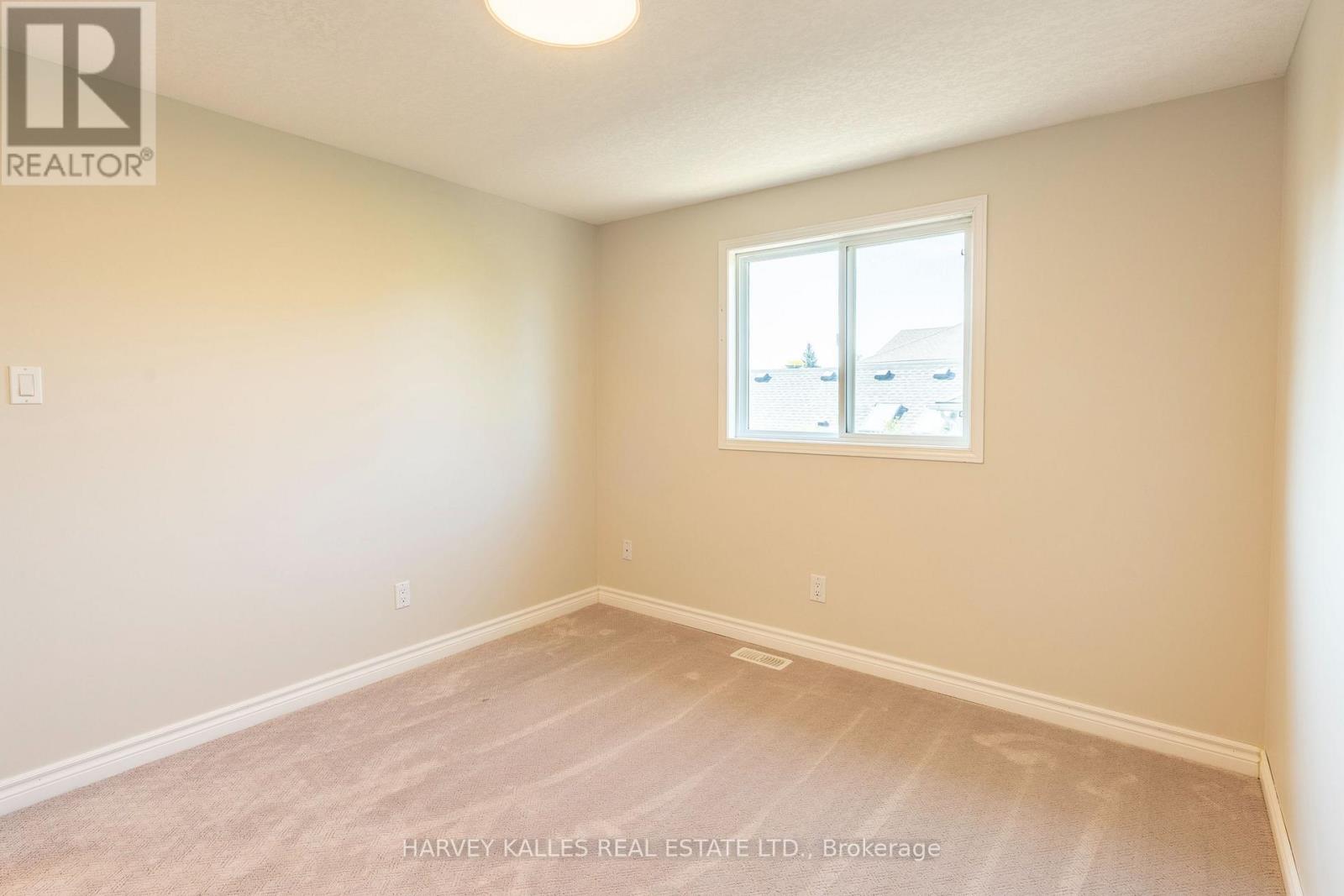 573 Windjammer Way, Waterloo, Ontario  N2K 3Z5 - Photo 28 - X12417719