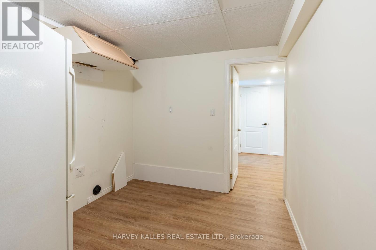 573 Windjammer Way, Waterloo, Ontario  N2K 3Z5 - Photo 38 - X12417719