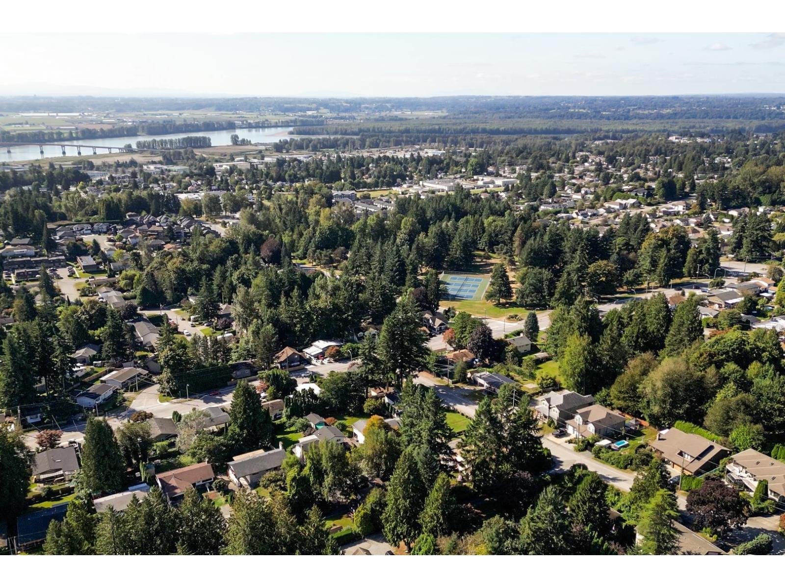 33239 Brown Crescent, Mission, British Columbia  V2V 2R3 - Photo 8 - R3048931