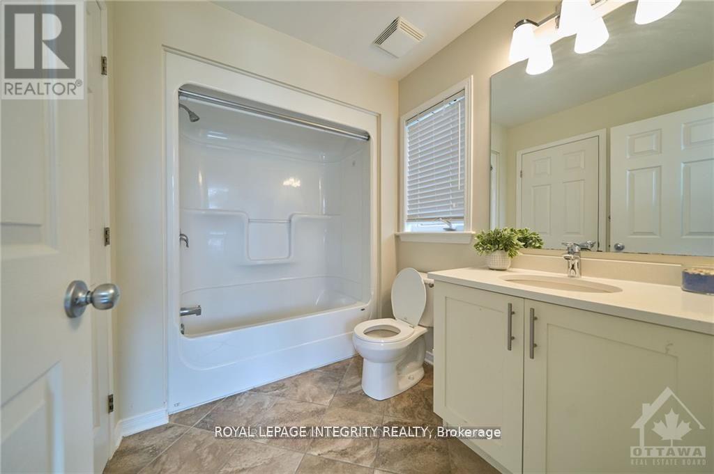 132 Palfrey Way, Ottawa, Ontario  K2V 0A6 - Photo 14 - X12417824