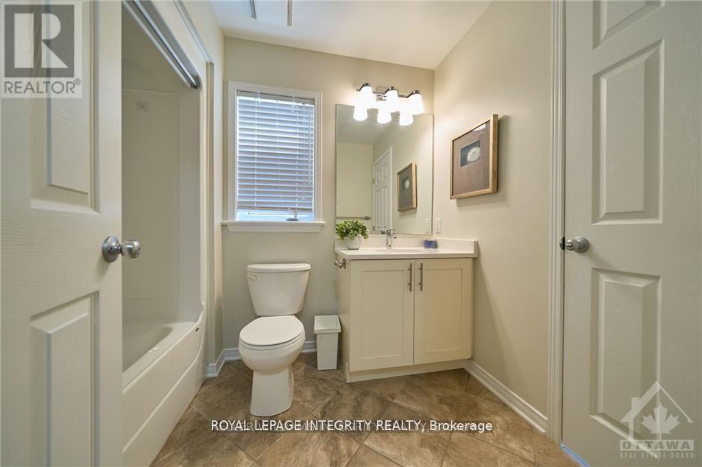 132 Palfrey Way, Ottawa, Ontario  K2V 0A6 - Photo 16 - X12417824