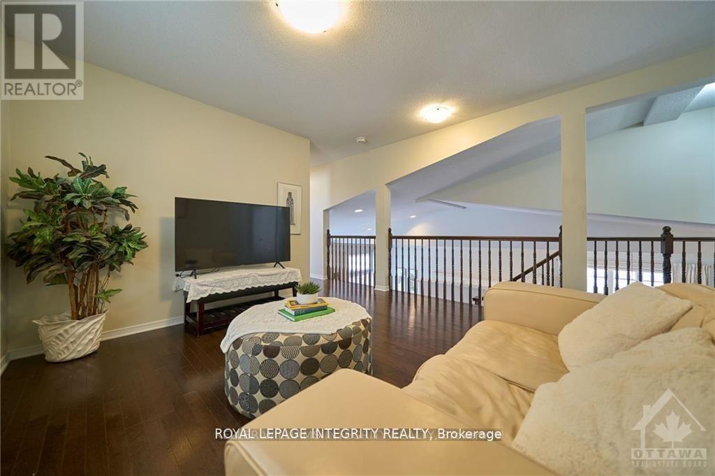 132 Palfrey Way, Ottawa, Ontario  K2V 0A6 - Photo 21 - X12417824