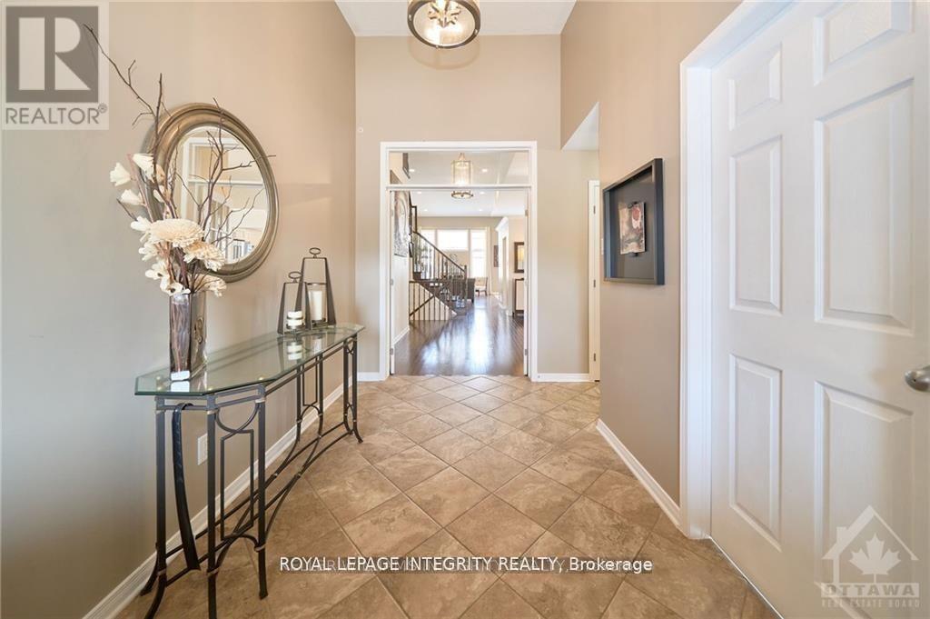 132 Palfrey Way, Ottawa, Ontario  K2V 0A6 - Photo 3 - X12417824