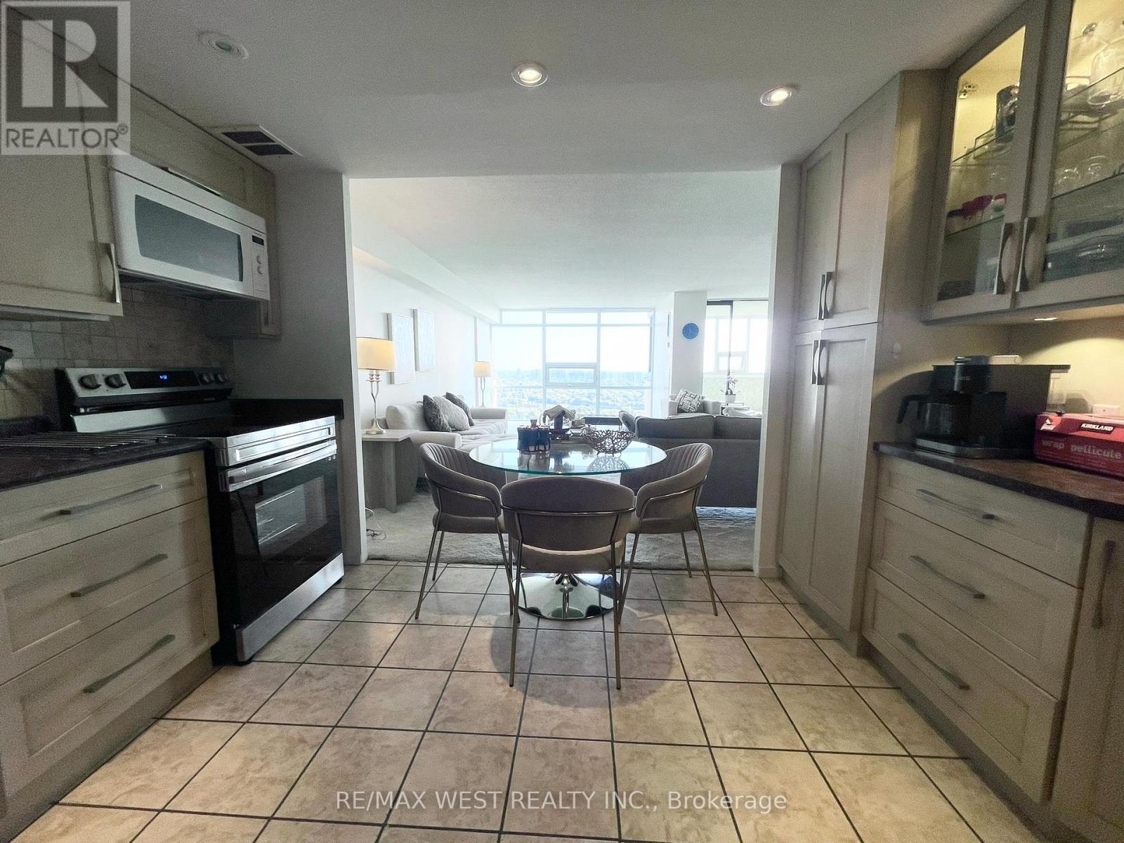 2604 - 3303 Don Mills Road, Toronto, Ontario  M2J 4T6 - Photo 10 - C12417742