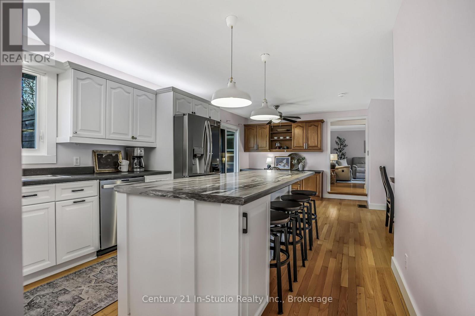 550 Mcnabb Street, Saugeen Shores, Ontario  N0H 2L0 - Photo 16 - X12417833