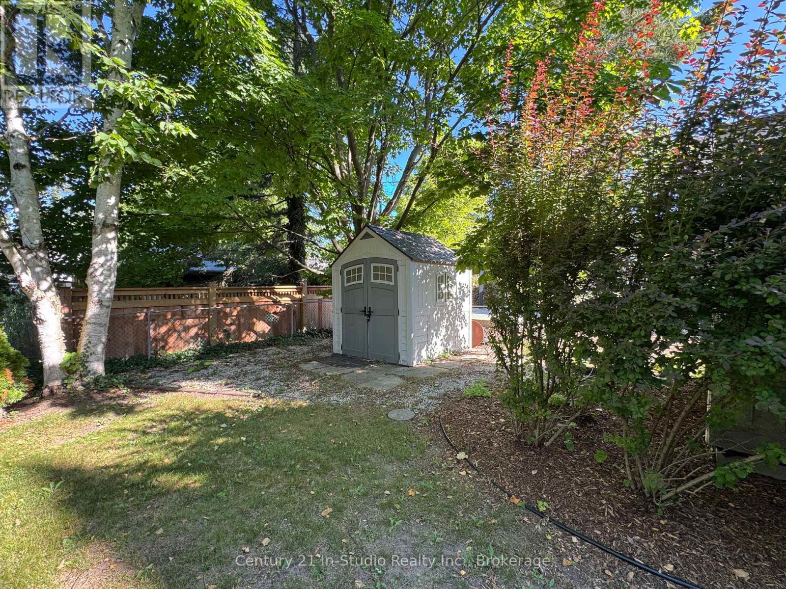 550 Mcnabb Street, Saugeen Shores, Ontario  N0H 2L0 - Photo 45 - X12417833