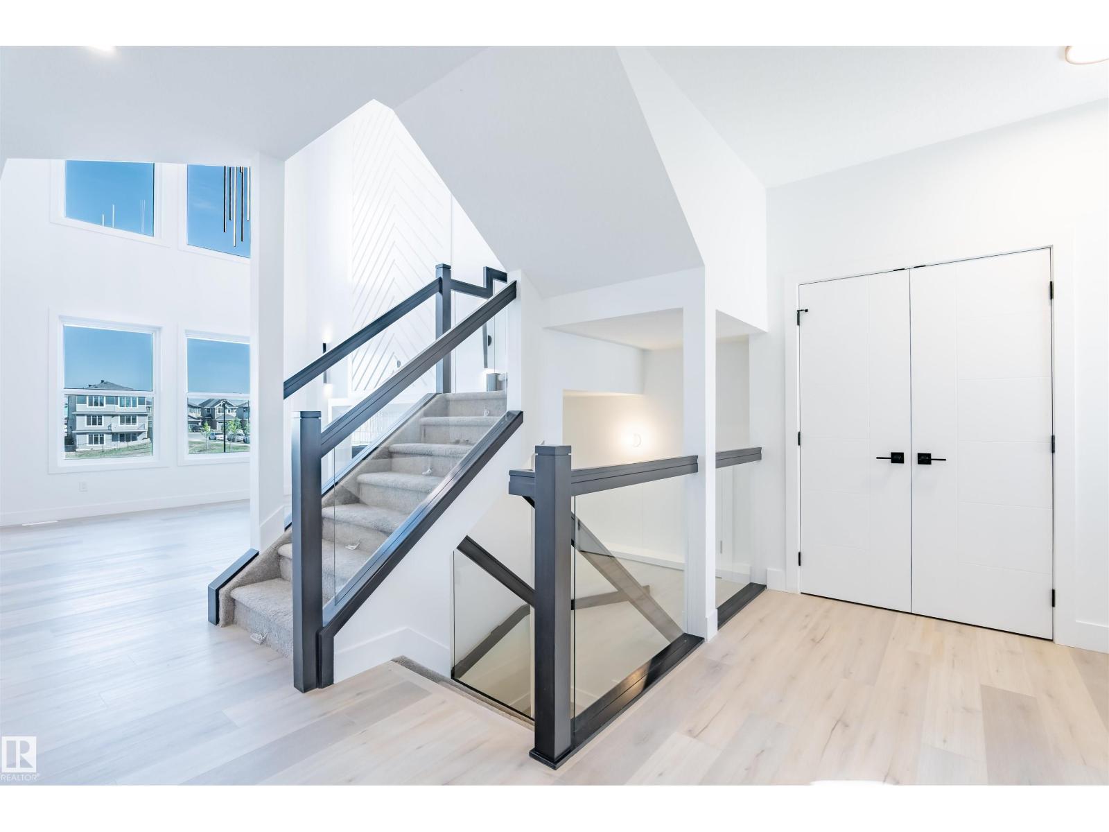 8512 181 Av Nw, Edmonton, Alberta  T5Z 0X1 - Photo 6 - E4455293