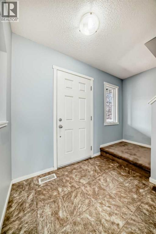 Property at 57 Brightoncrest Heights image 4