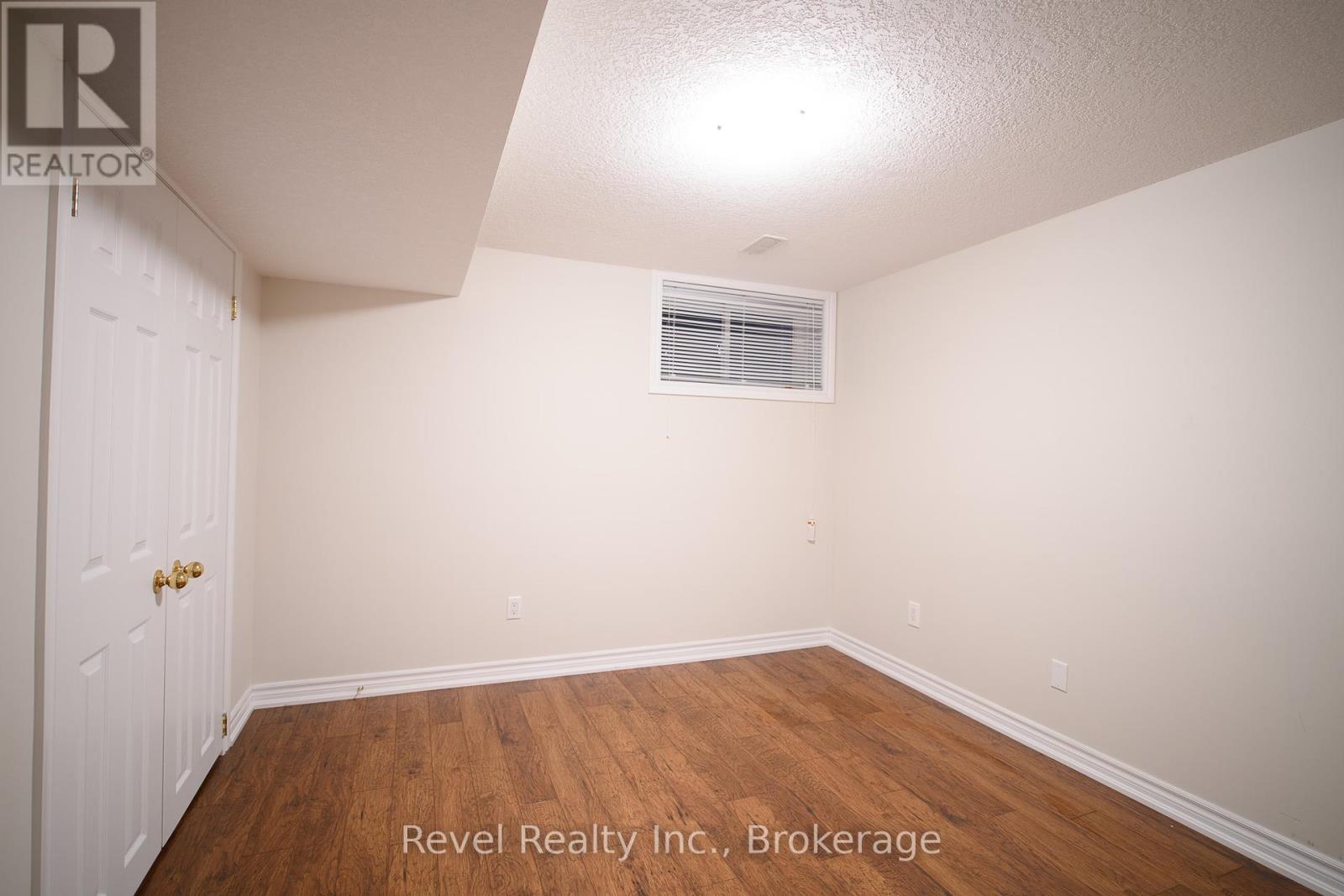 19 - 110 Napier Street W, Blue Mountains, Ontario  N0H 2P0 - Photo 20 - X12352706