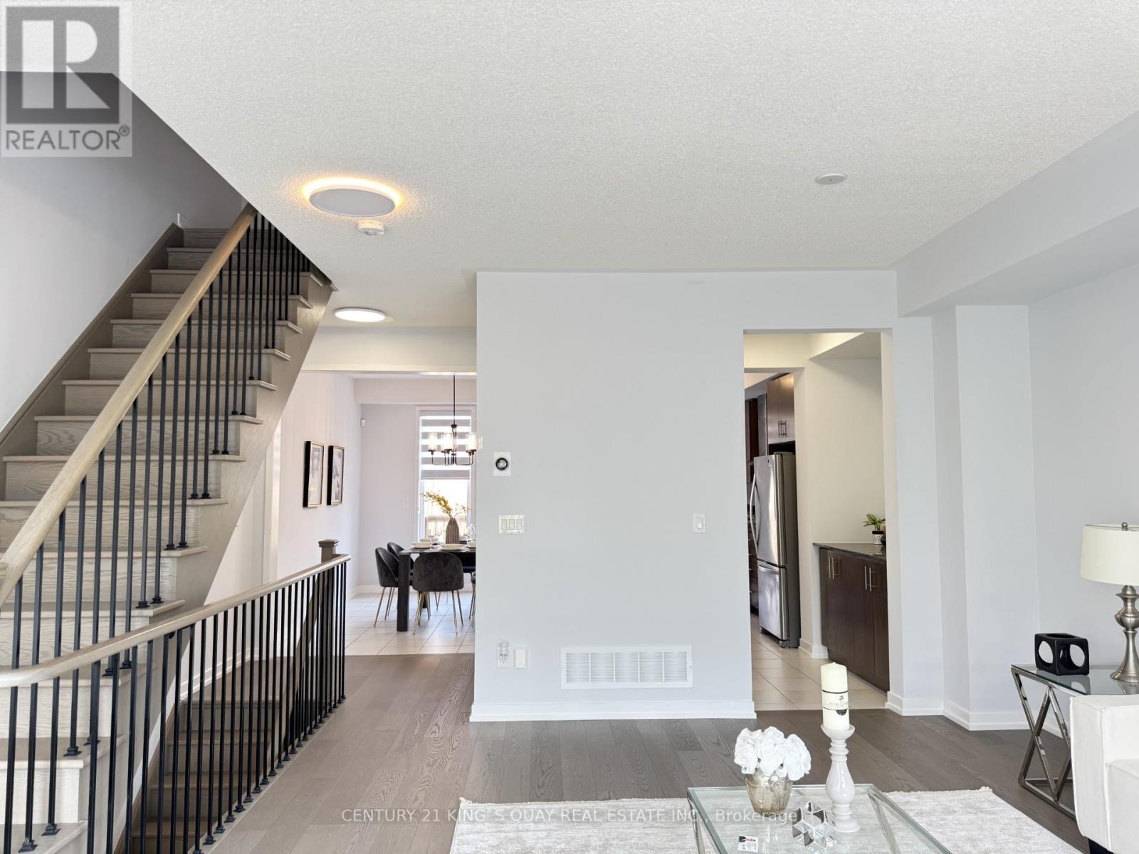 42 Fancamp Drive, Vaughan, Ontario  L6A 4Z1 - Photo 36 - N12414756