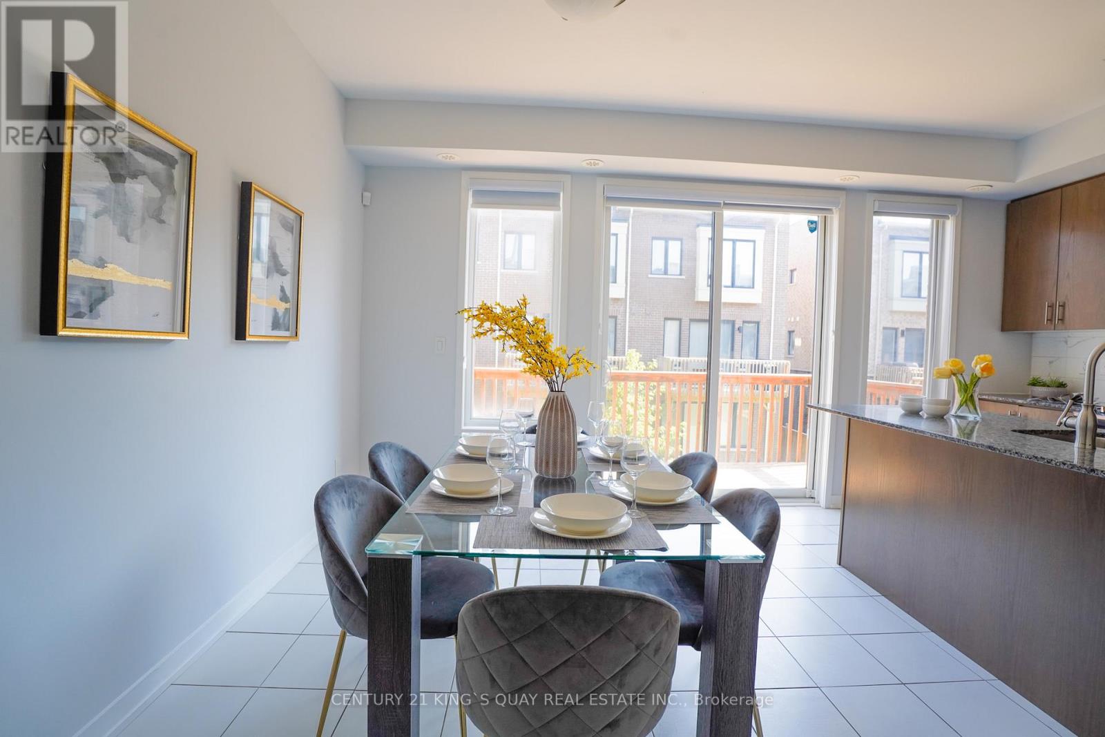 42 Fancamp Drive, Vaughan, Ontario  L6A 4Z1 - Photo 9 - N12414756