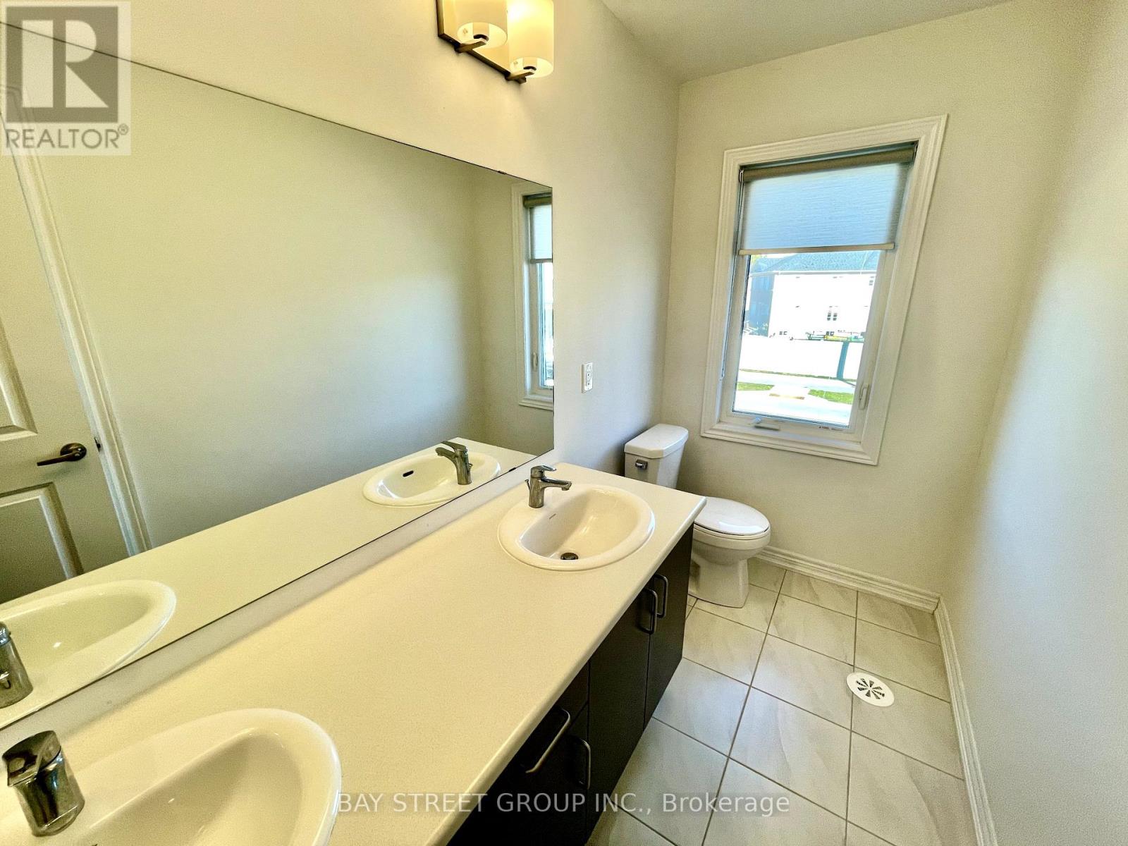 11814 Tenth Line, Whitchurch-Stouffville, Ontario  L4A 5G2 - Photo 22 - N12417844