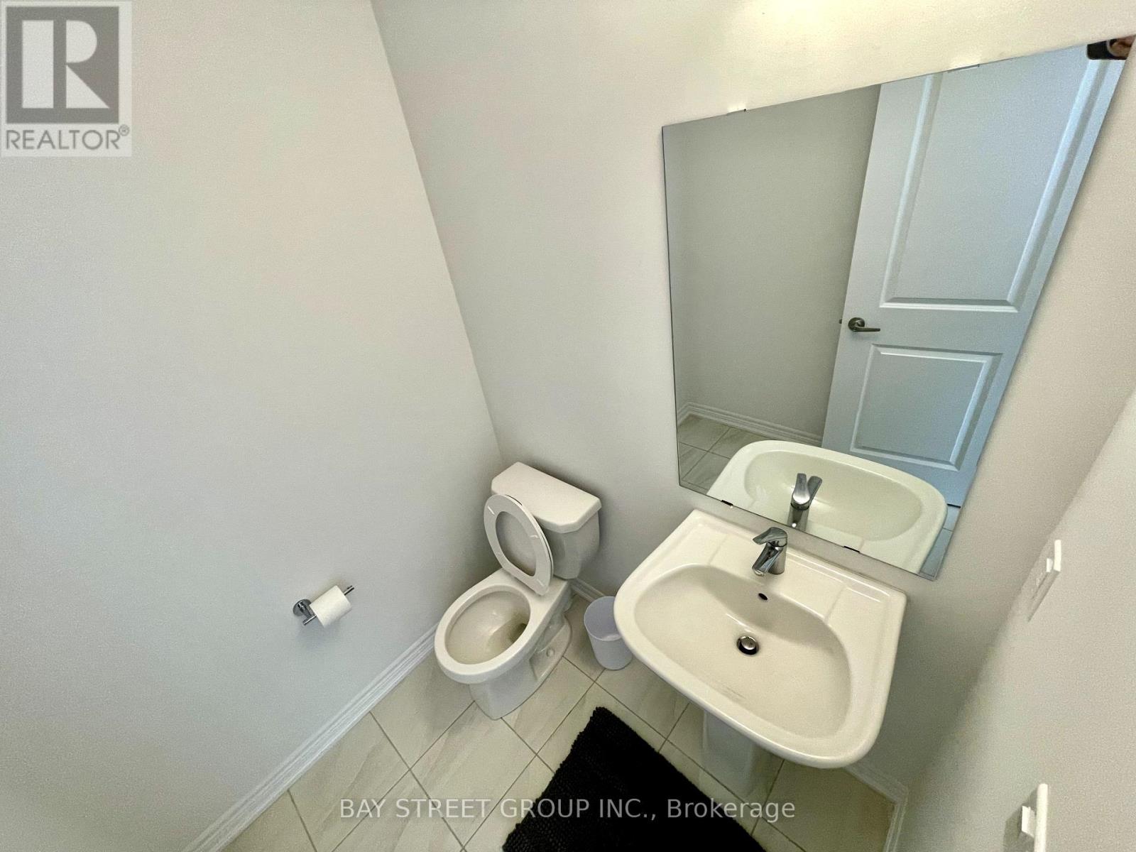 11814 Tenth Line, Whitchurch-Stouffville, Ontario  L4A 5G2 - Photo 4 - N12417844