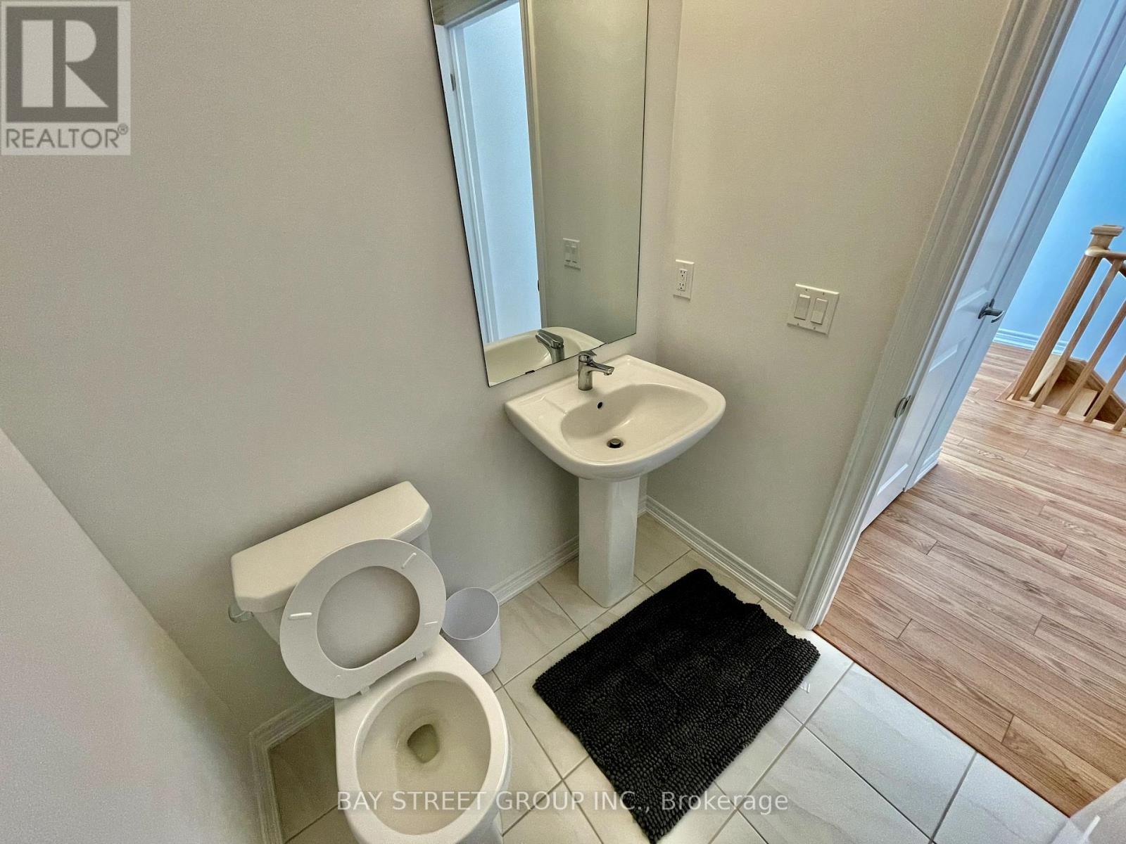 11814 Tenth Line, Whitchurch-Stouffville, Ontario  L4A 5G2 - Photo 5 - N12417844