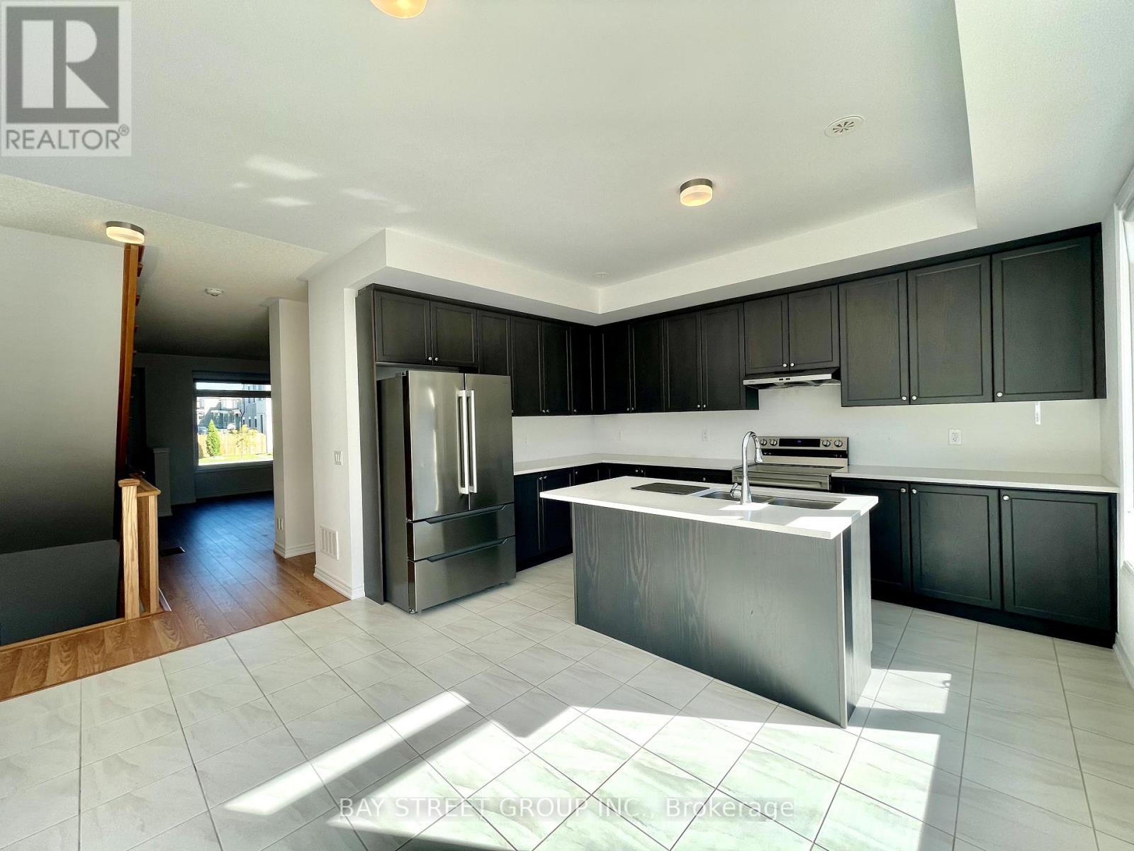 11814 Tenth Line, Whitchurch-Stouffville, Ontario  L4A 5G2 - Photo 8 - N12417844