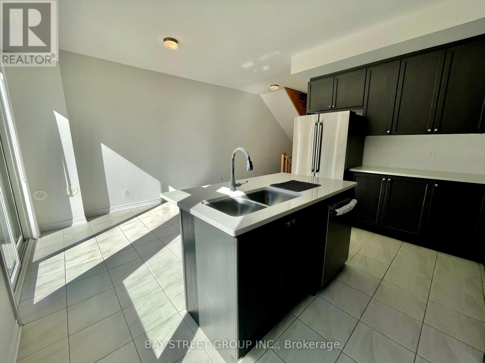 11814 Tenth Line, Whitchurch-Stouffville, Ontario  L4A 5G2 - Photo 9 - N12417844