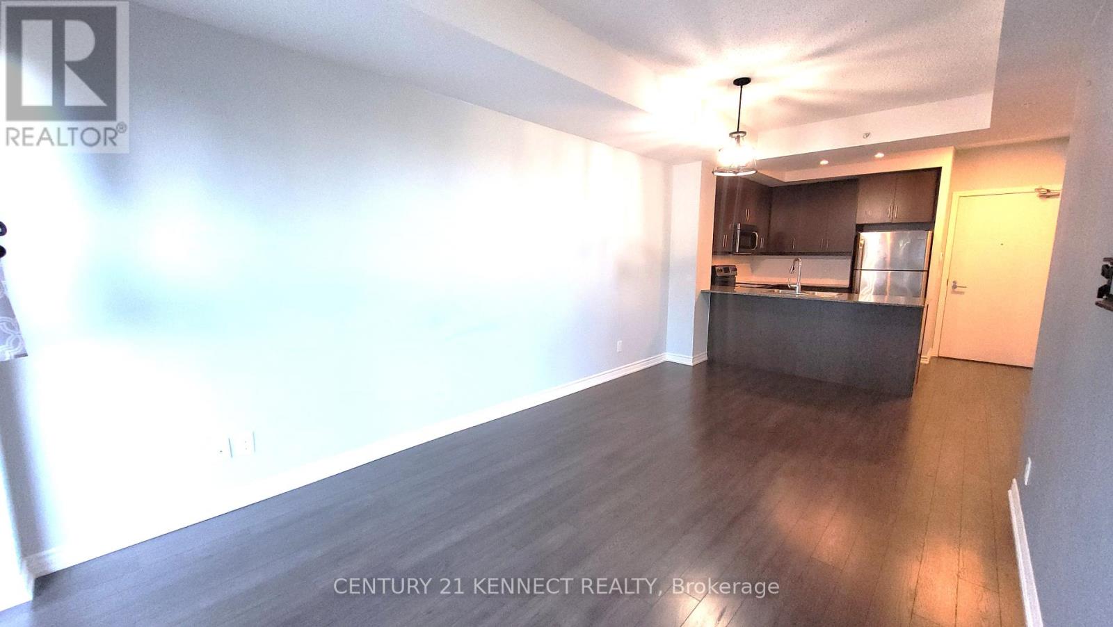 1015 - 15 James Finlay Way, Toronto, Ontario  M3M 0B3 - Photo 3 - W12405237