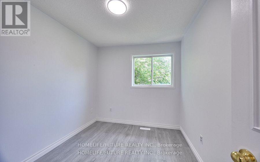 6 Pickett Crescent, Barrie, Ontario  L4N 8B8 - Photo 23 - S12417791