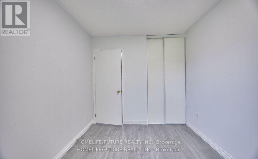6 Pickett Crescent, Barrie, Ontario  L4N 8B8 - Photo 24 - S12417791