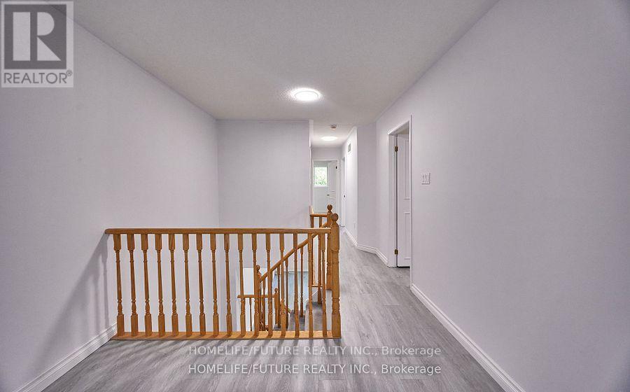 6 Pickett Crescent, Barrie, Ontario  L4N 8B8 - Photo 7 - S12417791