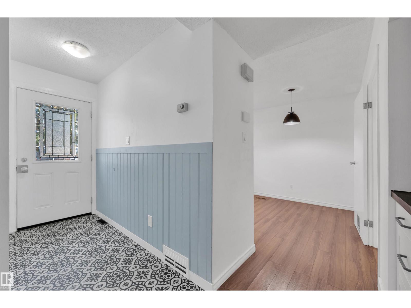 60 Woodvale Vg Nw, Edmonton, Alberta  T6L 1W4 - Photo 10 - E4458862