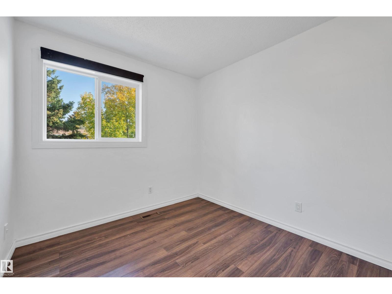 60 Woodvale Vg Nw, Edmonton, Alberta  T6L 1W4 - Photo 29 - E4458862