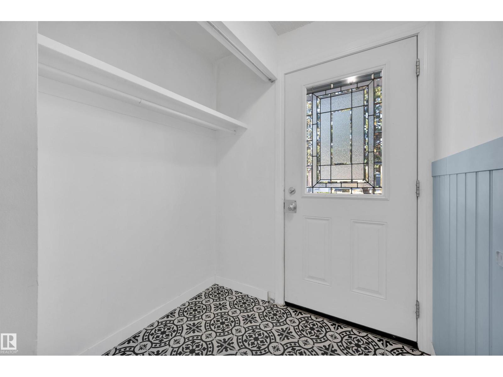 60 Woodvale Vg Nw, Edmonton, Alberta  T6L 1W4 - Photo 8 - E4458862