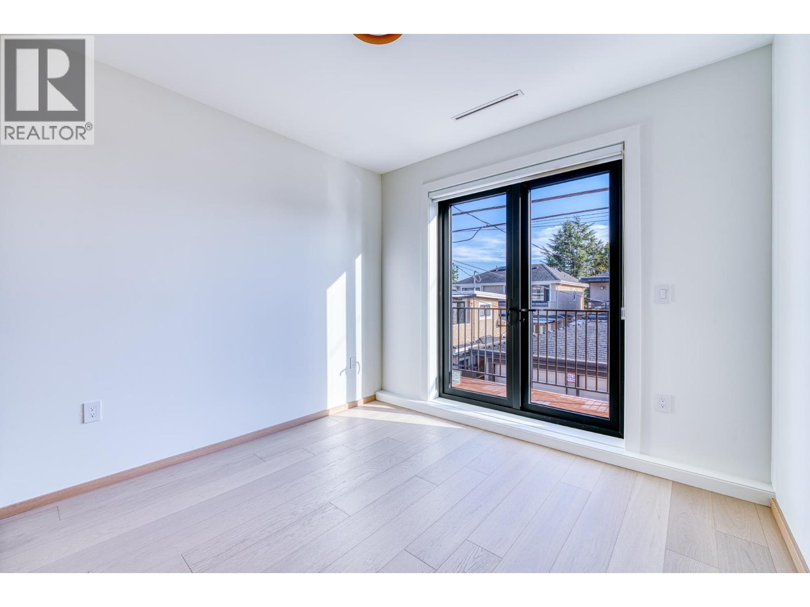 966 E 55th Avenue, Vancouver, British Columbia  V5X 1N9 - Photo 12 - R3047862