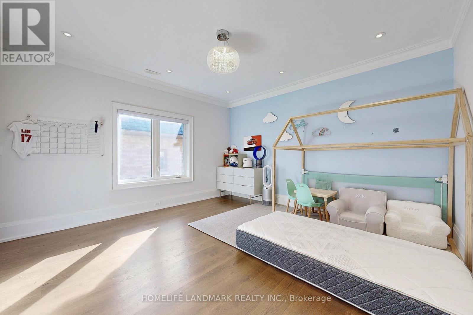 120 Byng Avenue, Toronto, Ontario  M2N 4K4 - Photo 33 - C12417567