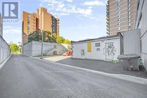 86 Forward Avenue, Ottawa, Ontario  K1Y 1K7 - Photo 3 - X12417860